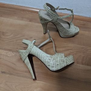 Elizabeth and James heels